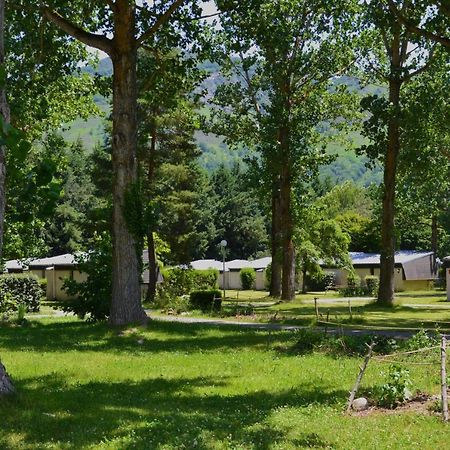 Les Gites De Beille Les Cabannes  Esterno foto